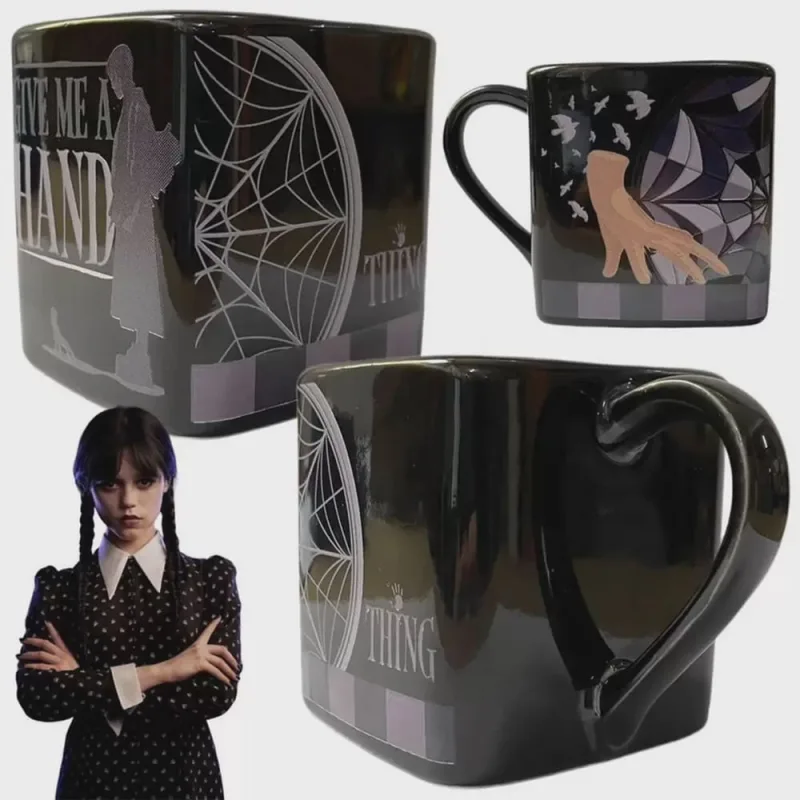 Caneca Quadrada Wandinha 220ml - Não Disponível