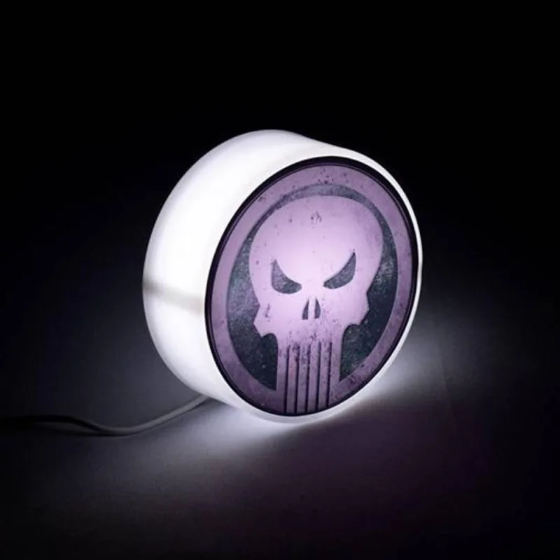 Luminária o Justiceiro com Iluminação Difusa Cabo USB Vermelho Marvel - OUTRAS