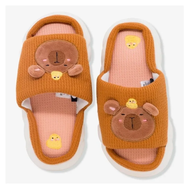 Pantufa Infantil Zonacriativa N° 29/31 Capivara Nuvem 10074030 (MP)
