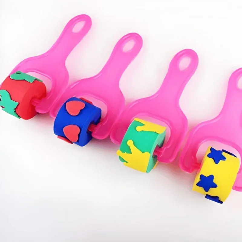Kit Rolo de Pintura Infantil Yins Brasil YP8870 com 4 Rolos Formatos Diferentes Rosa - Yins Brasil