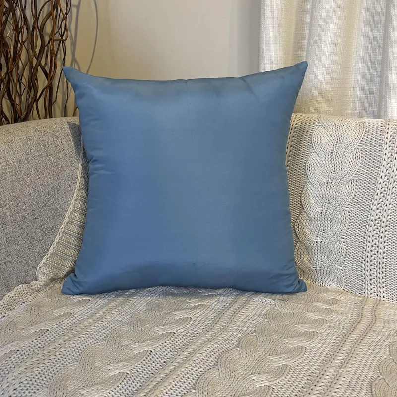 Almofada Bora Bora 43x43cm turquesa com enchimento siliconado e zíper invisível, perfeita para compor ambientes clean modernos Belchior