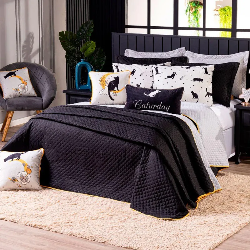 Kit Cobre Leito Gatos Preto/Cinza Dupla Face Com Almofadas Solteiro 05 Peças - Decoração Gatinhos Estrelas Lua
