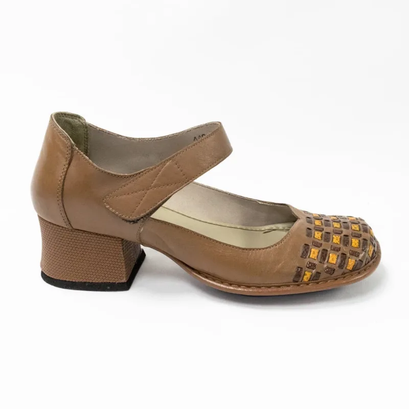 Sapato JGean CK0118 Couro Natural com Fecho de Contato numeração especial