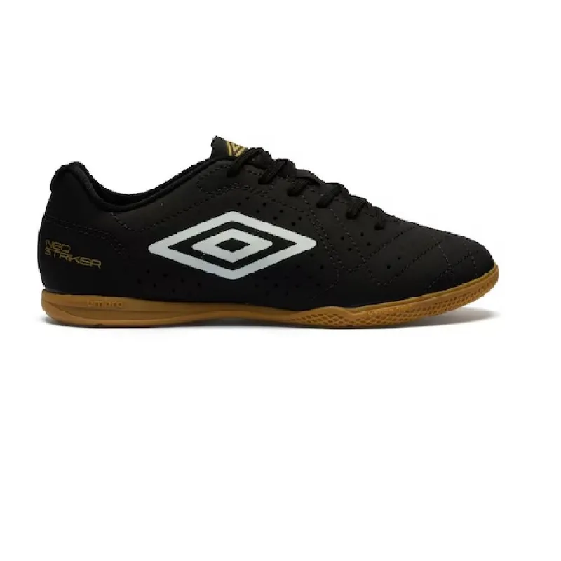 Chuteira Umbro Futsal Neo Striker Preto/branco/dourado 043