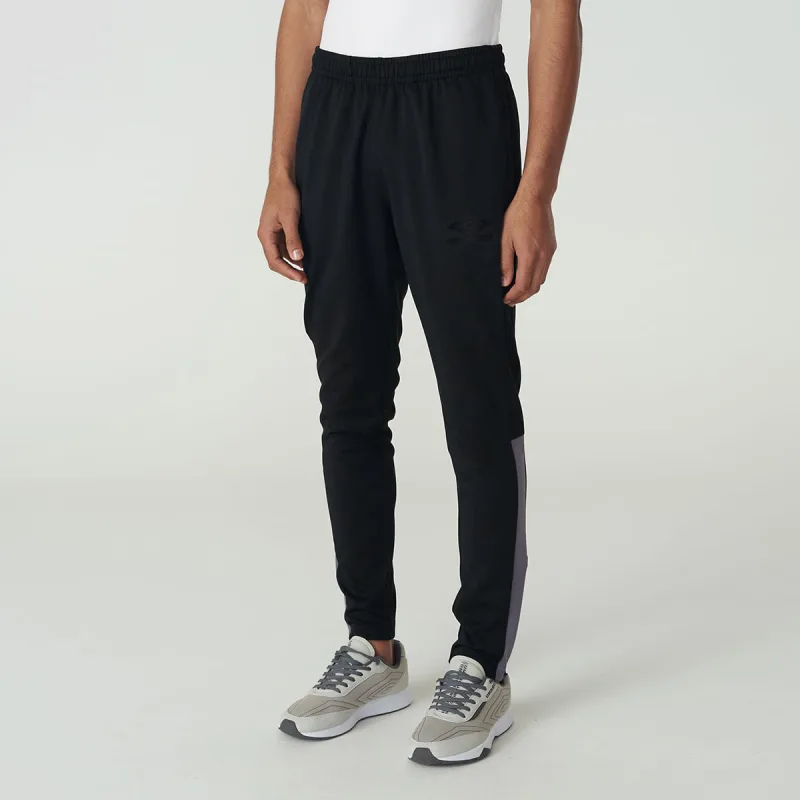 Calça Masculina Umbro Football Line - Umbro - Confecção