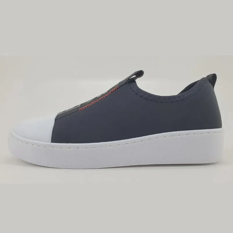 Tênis Feminino Slip On Preto e Branco Sneaker Sola Baixa 2177202 - Ramarim