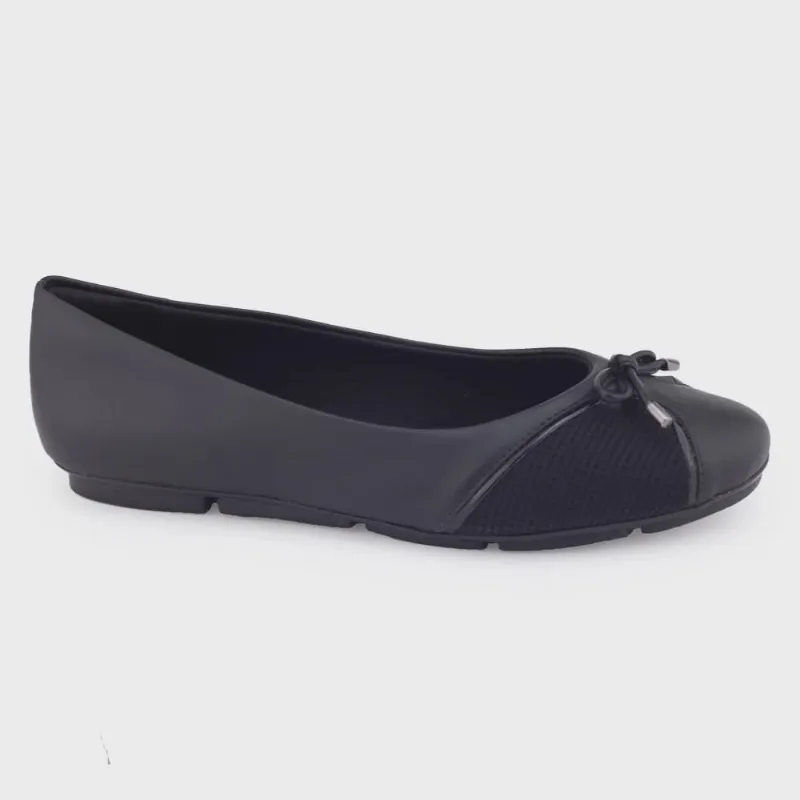Sapatilha feminina Comfortflex 22-63403 baixa preta laço