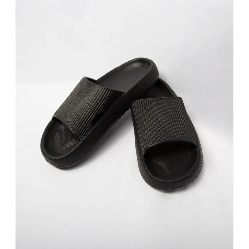 Chinelo Nuvem Yvate Preto 33