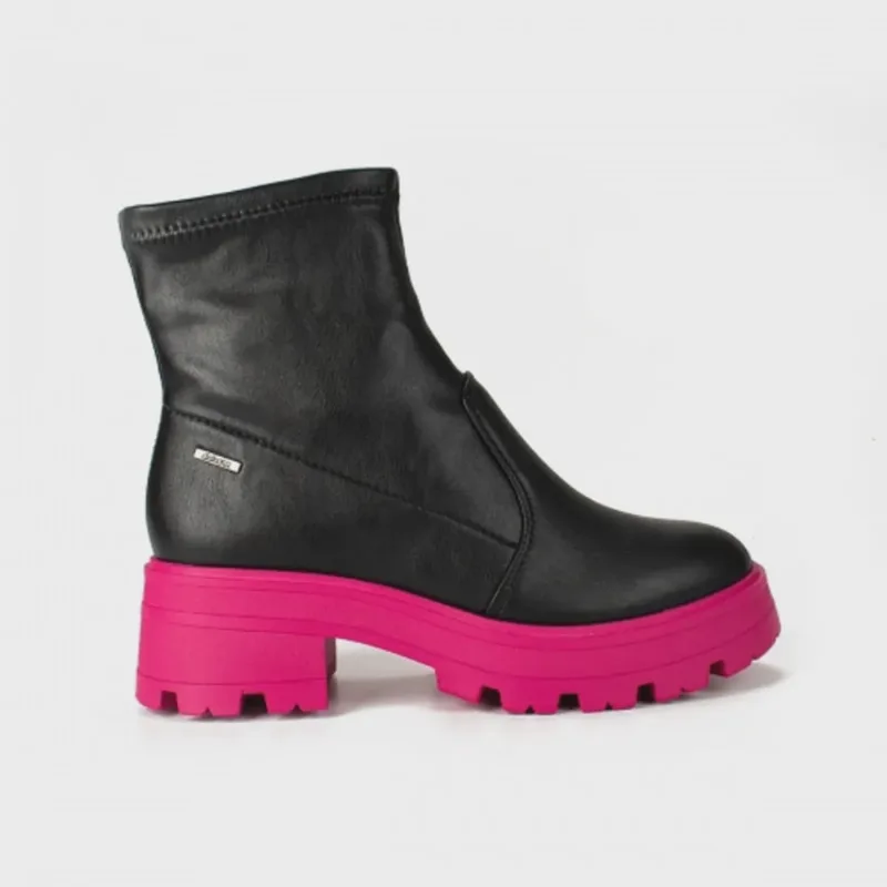 Bota Dakota Tratorada Feminina Cano Baixo Plataforma Preta
