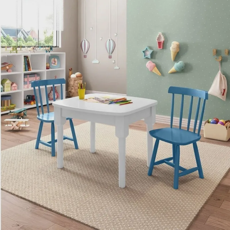 Mesa Infantil com 2 cadeiras Mariah Madeira Maciça e Laca Casatema Branco/Azul Zimbro