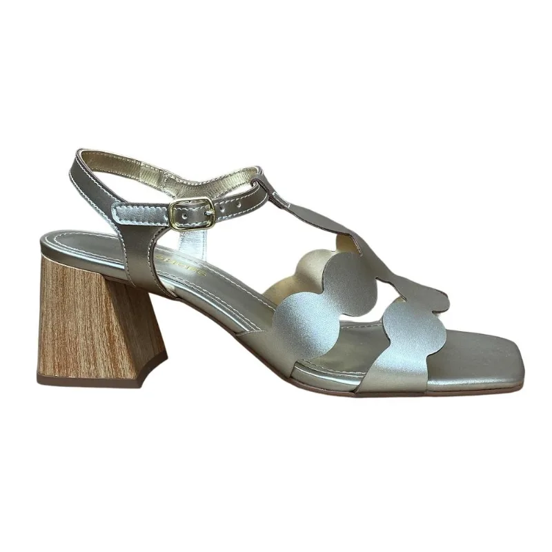 Sandalia Tree Shoes Ref 193.10522 Ouro Ligth 034