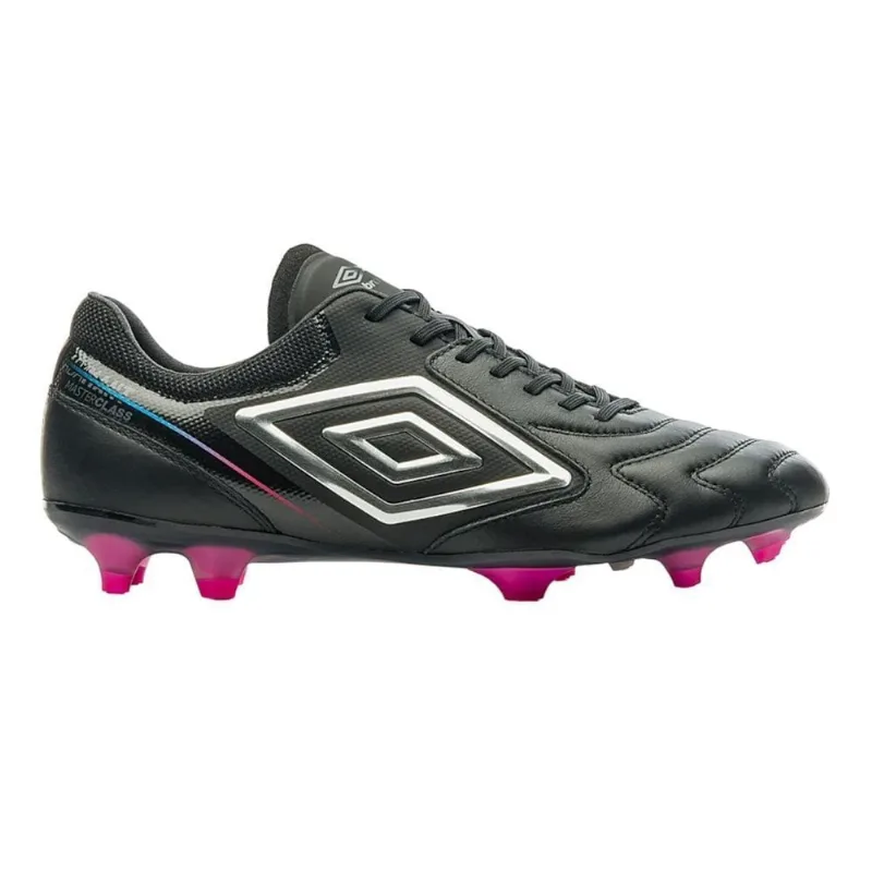 Chuteira Campo Umbro Adamant Master Class Pro FG 44 / Preto