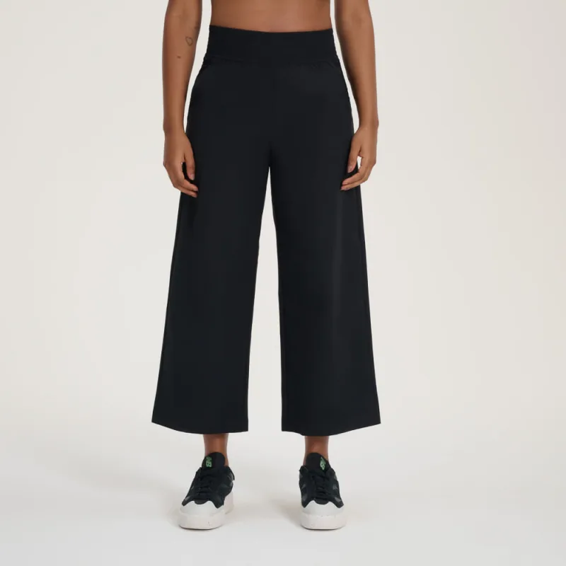Calça Pull On Feminina - New Balance - Confecção