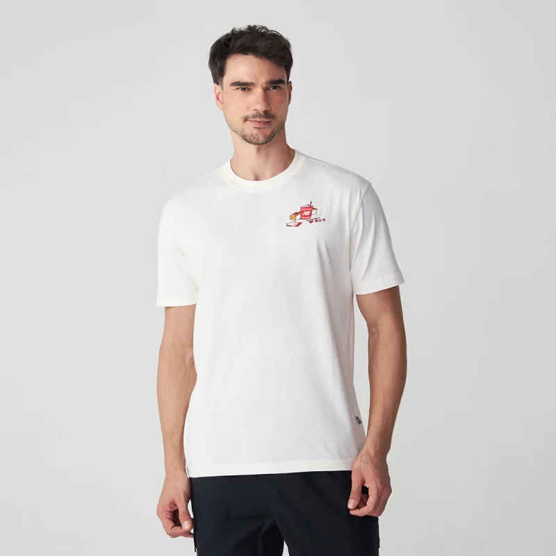 Camiseta Spectator Masculina - New Balance - Confecção