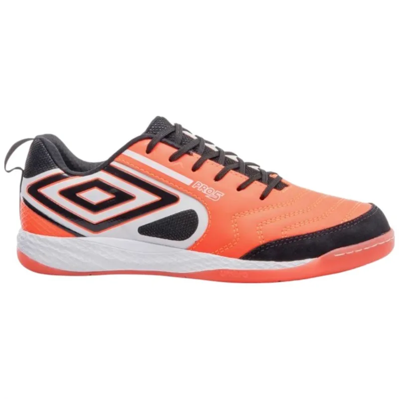 Chuteira Futsal N° 40 Umbro Pro 5 Bump Coral Branco Preto (MP)
