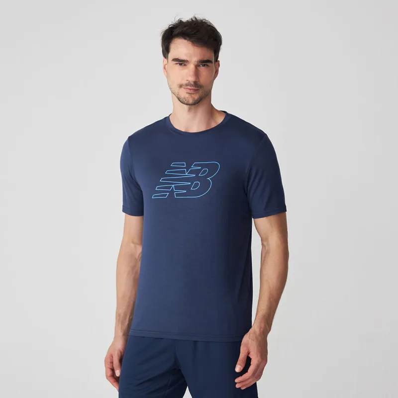 Camiseta Athletics Graphic Masculina - New Balance - Confecção