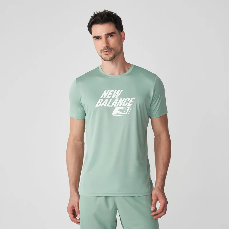 Camiseta Sport Graphic Masculina - New Balance - Confecção