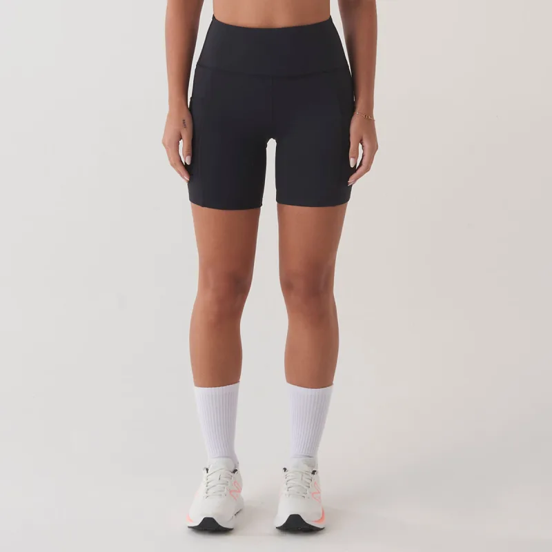Bermuda Feminina New Balance Essential Pocket - New Balance