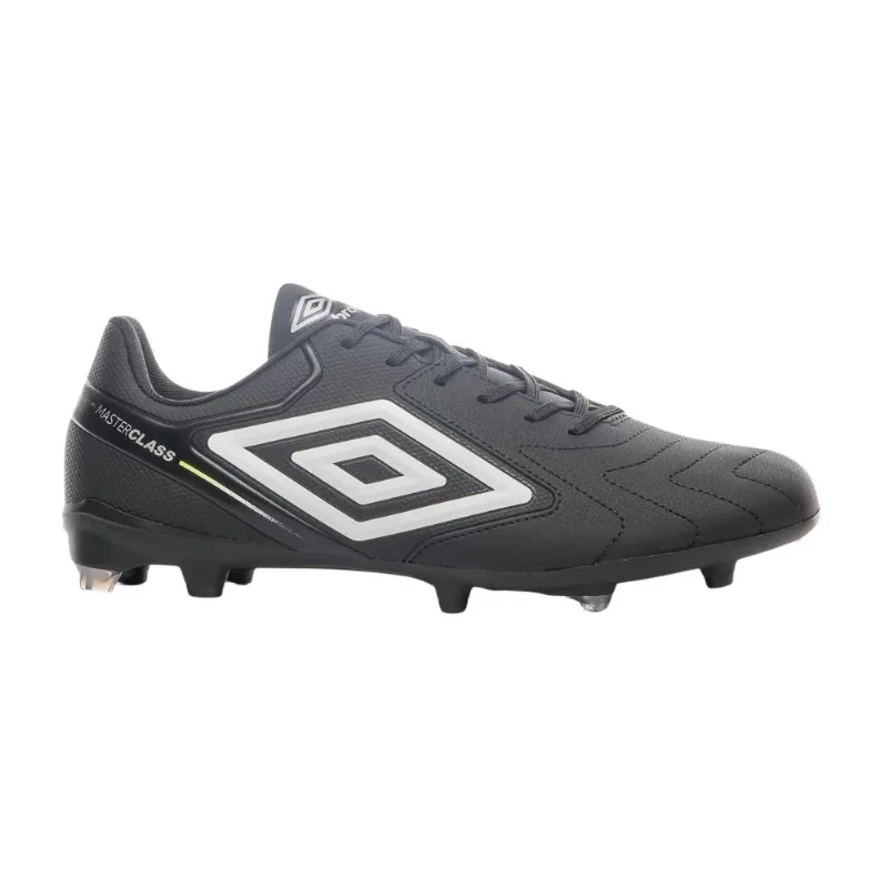 Chuteira Campo N°42 Umbro Master Class Club Preto E Branco (MP)