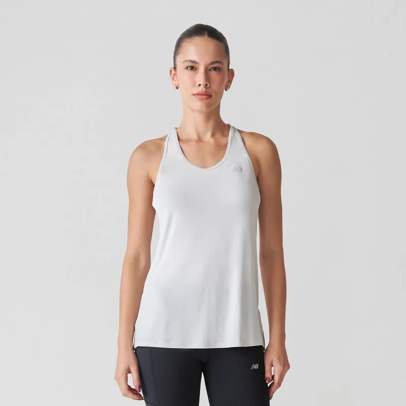 Regata Sport Essentials Feminina - New Balance - Confecção