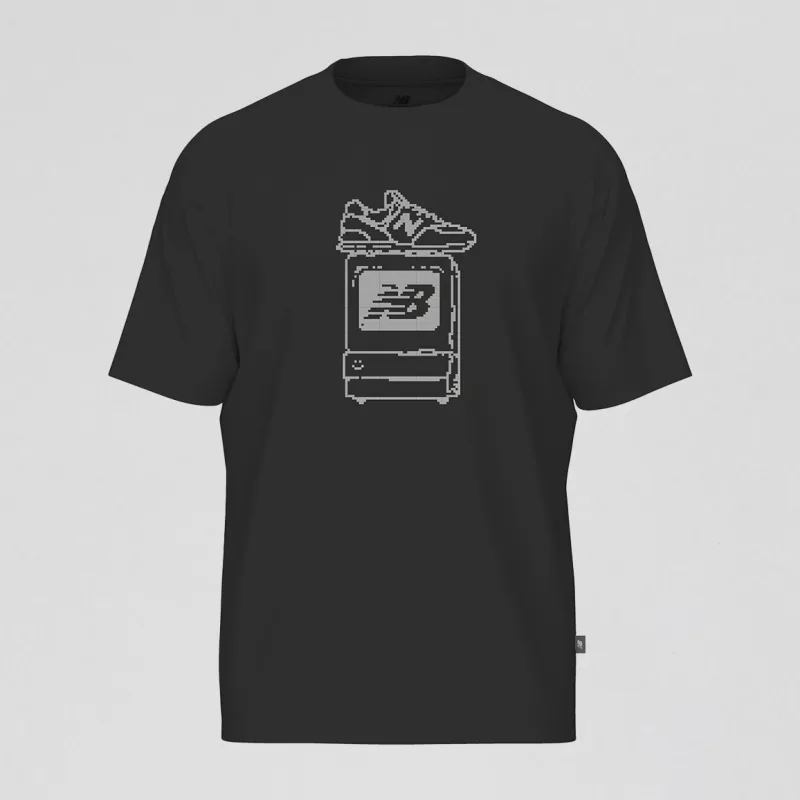 Camiseta Digitally Remastered Tv Masculina - New Balance - Confecção
