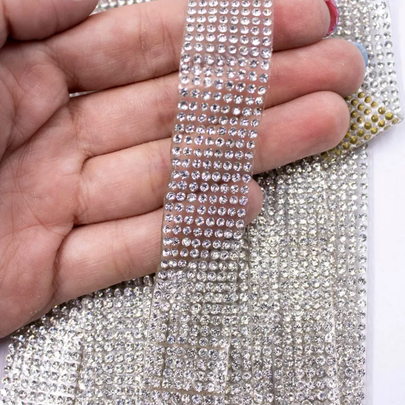 Tira De Strass Termocolante 20Mm Em Vidro Com 4,5 Metros 101K - Cristal 101