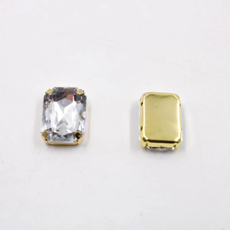 CHATON ENGRAMPADO RETANGULAR 13X18MM EM ACRILICO COM 25 PEÇAS 073 - Dourado