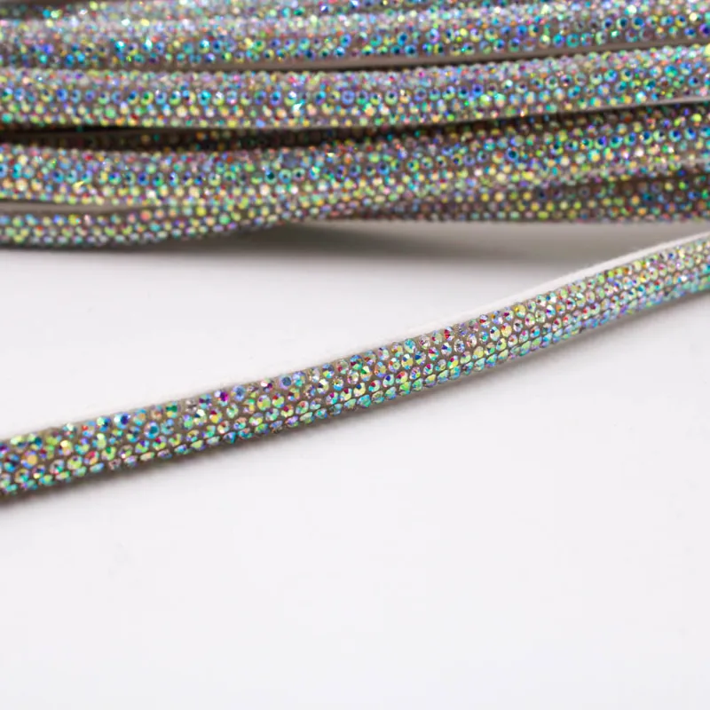 Correia Meia Cana Em Strass 6Mm Com 01 Metro 079 - Cristal Ab 079