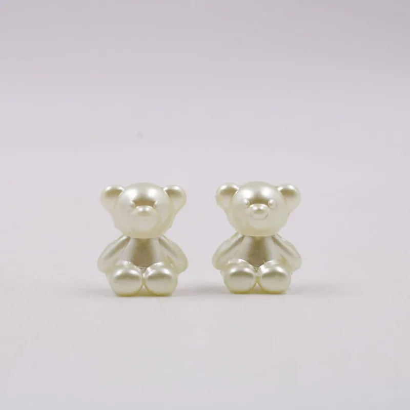 ENTREMEIO URSO PASSANTE 18MM EM PLÁSTICO COM 50G 224 - Perola