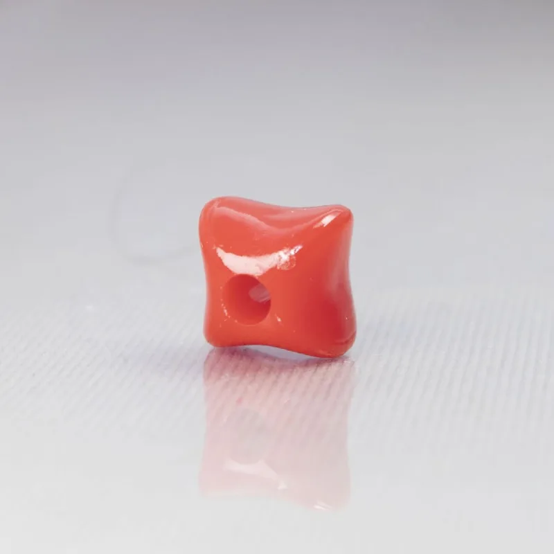 ENTREMEIO IRREGULAR EM PLÁSTICO 10MM COM 50G 201 - Vermelho