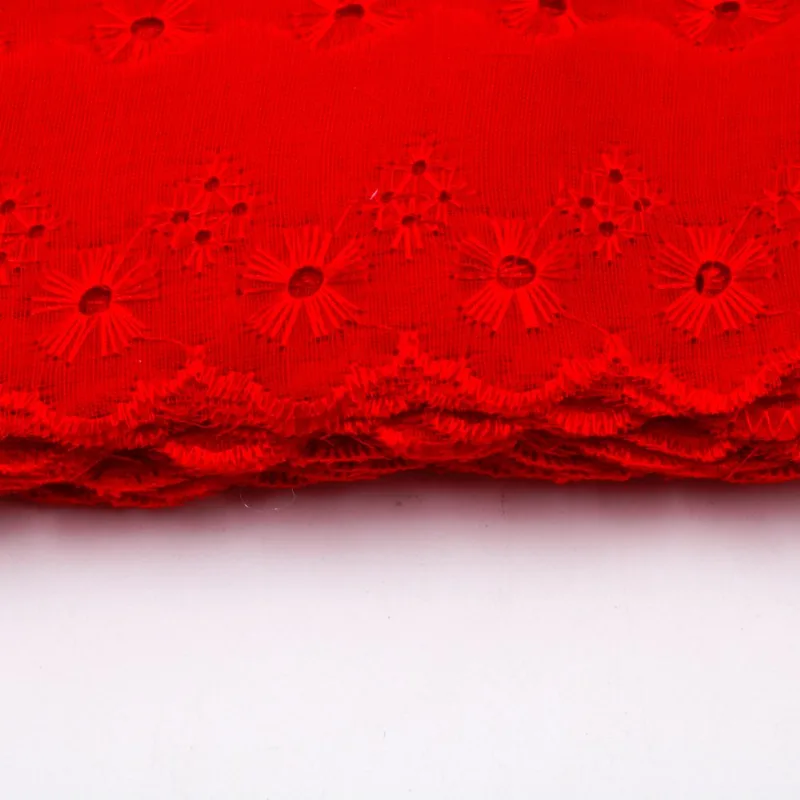 Bordado Inglês 05Cm Em Poliéster Com 01 Metro 201 - Vermelho