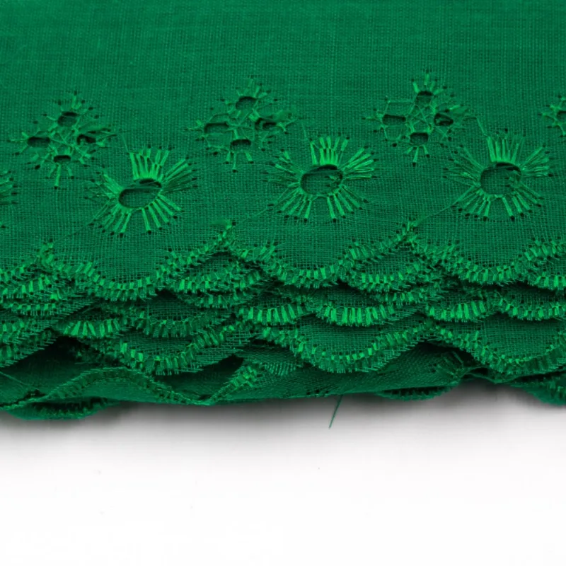 Bordado Inglês 05Cm Em Poliéster Com 01 Metro 469 - Verde Bandeira