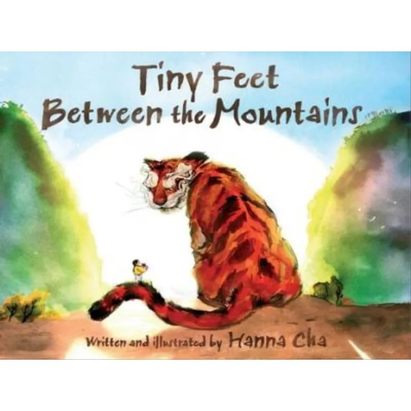 TINY FEET BETWEEN THE MOUNTAINS
